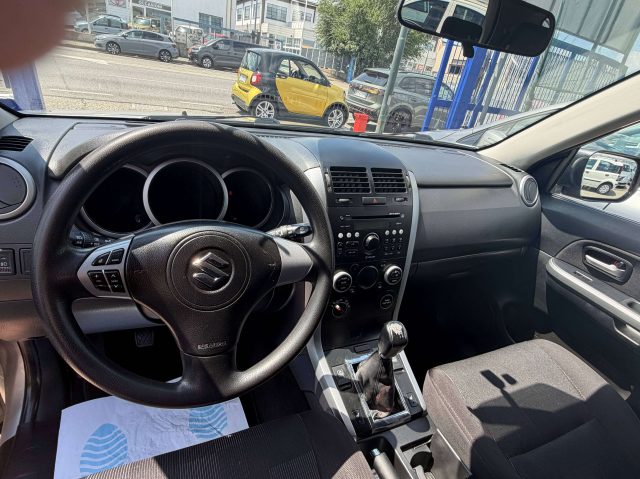 SUZUKI Grand Vitara usata, con Autoradio