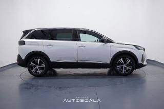 PEUGEOT 5008 usata, con Cerchi in lega