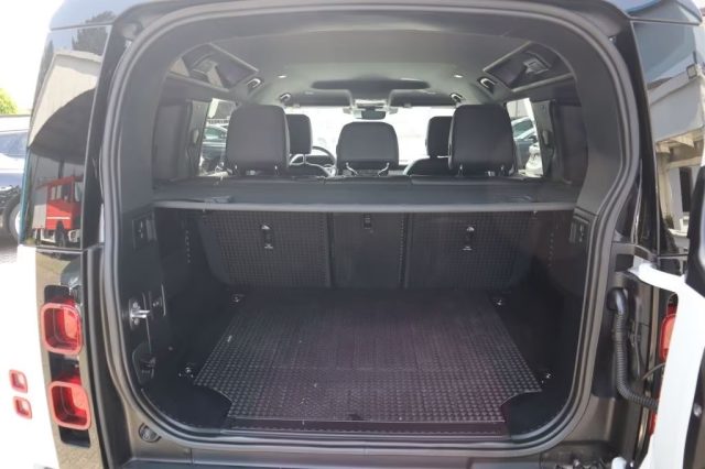 LAND ROVER Defender usata, con Interni in pelle