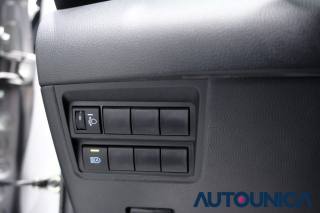 TOYOTA Yaris usata, con Specchietti laterali elettrici