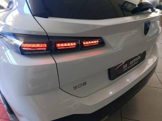 PEUGEOT 308 usata, con Sedile posteriore sdoppiato