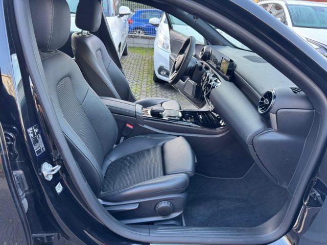 MERCEDES-BENZ A 180 usata, con Volante in pelle