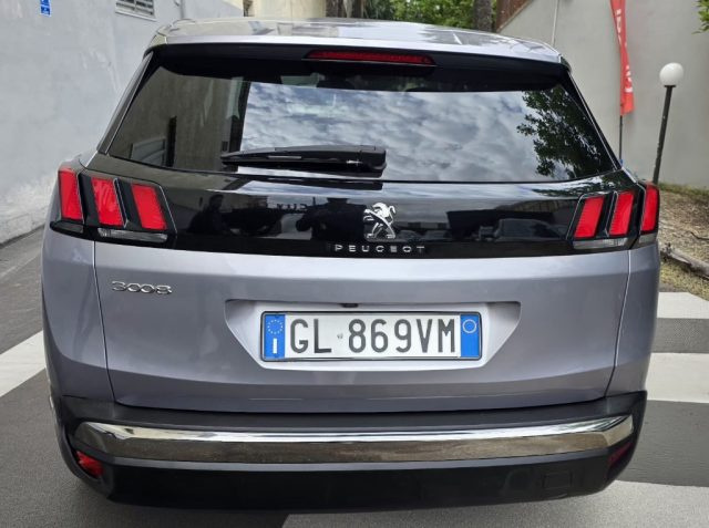 PEUGEOT 3008 usata, con Boardcomputer