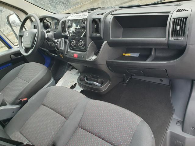 PEUGEOT Boxer usata, con Park Distance Control