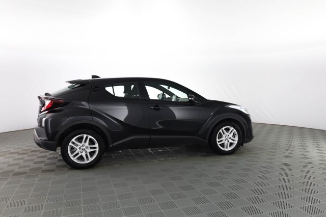 TOYOTA C-HR usata 2
