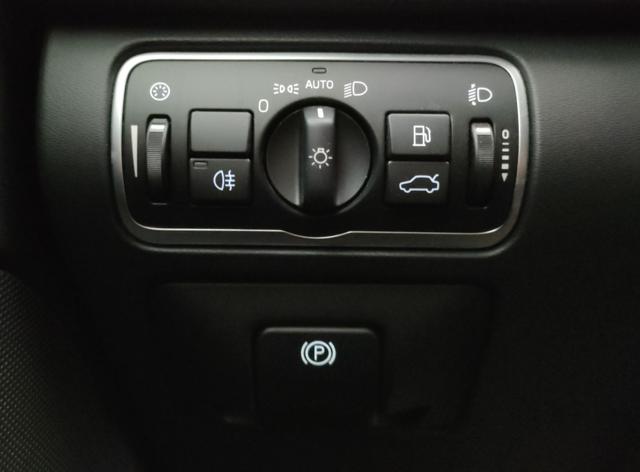 VOLVO XC60 usata, con Controllo automatico clima