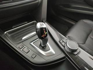 BMW 320 usata, con Fari Xenon