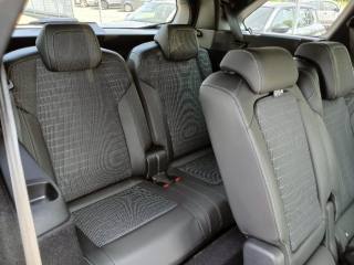 PEUGEOT 5008 usata, con Sedili riscaldati