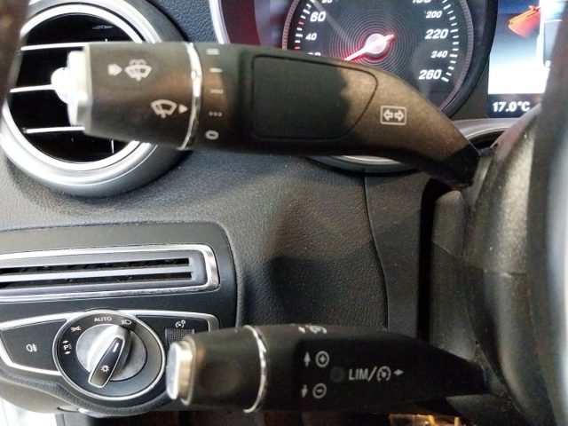 MERCEDES-BENZ C 180 usata, con Chiusura centralizzata