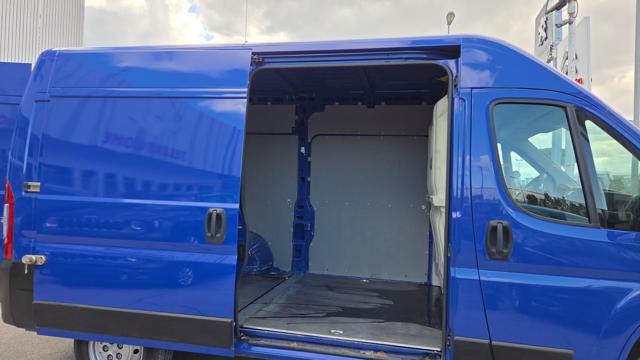 PEUGEOT Boxer usata, con Climatizzatore