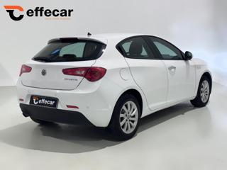 ALFA ROMEO Giulietta usata, con Autoradio