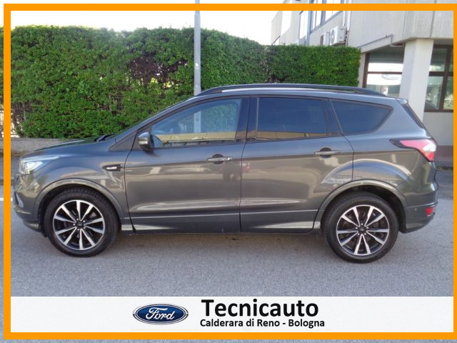 FORD Kuga usata, con Autoradio