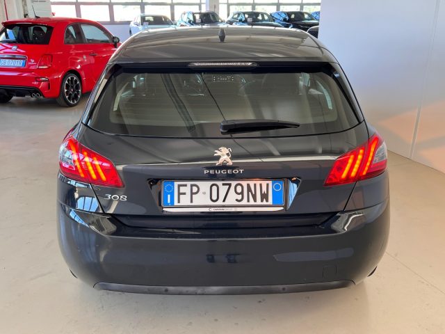 PEUGEOT 308 usata, con Fendinebbia