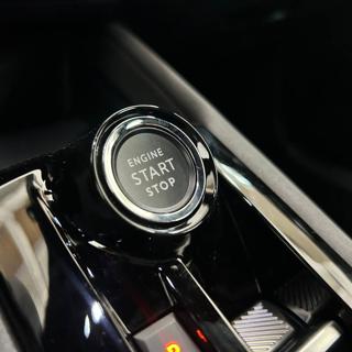 ALFA ROMEO Junior usata, con Fari LED