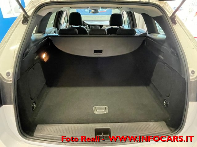 OPEL Astra usata, con Bluetooth