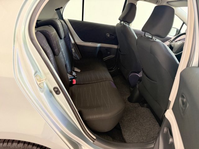 TOYOTA Yaris usata 14