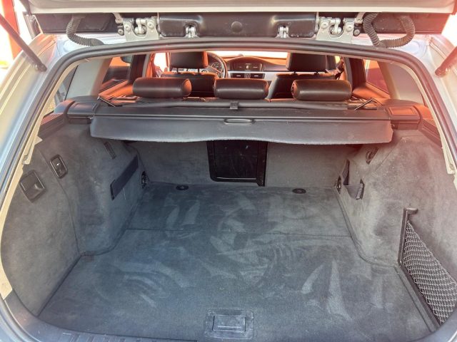 BMW 320 usata, con Fari Xenon