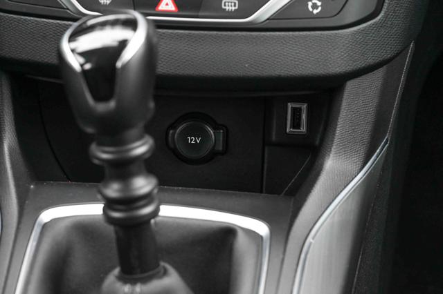 PEUGEOT 308 usata, con Fari LED