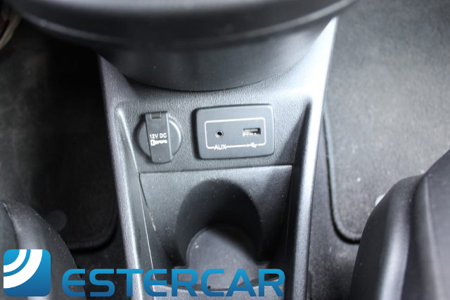 LANCIA Ypsilon usata, con MP3