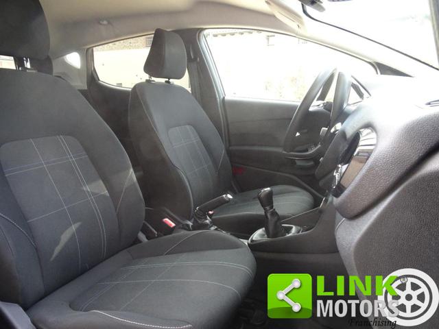 FORD Fiesta usata, con Autoradio
