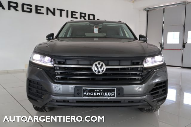 VOLKSWAGEN Touareg usata, con Airbag