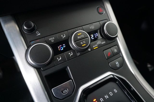 LAND ROVER Range Rover Evoque usata, con Sistema di navigazione