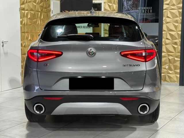 ALFA ROMEO Stelvio usata, con Autoradio