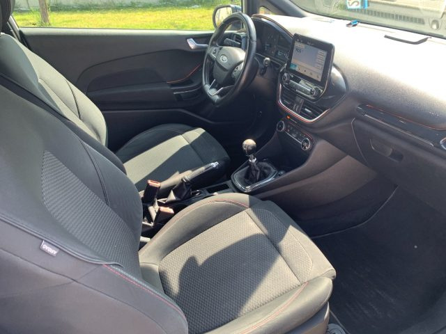 FORD Fiesta usata, con Controllo automatico clima