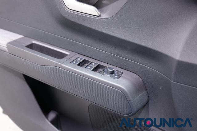 FORD Tourneo Courier usata, con Frenata d