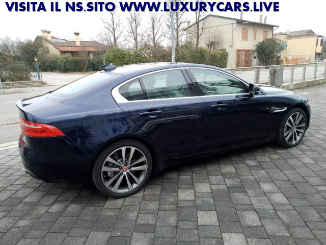 JAGUAR XE usata, con Boardcomputer