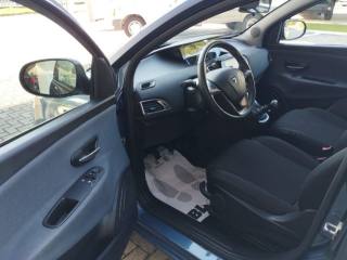 LANCIA Ypsilon usata, con Controllo trazione