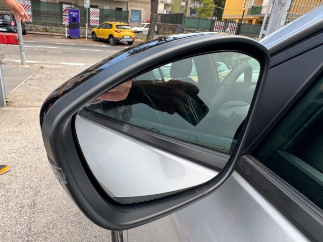 OPEL Corsa usata, con Fari Xenon