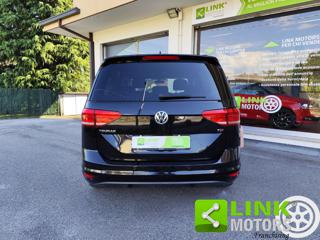 VOLKSWAGEN Touran usata, con Cruise Control