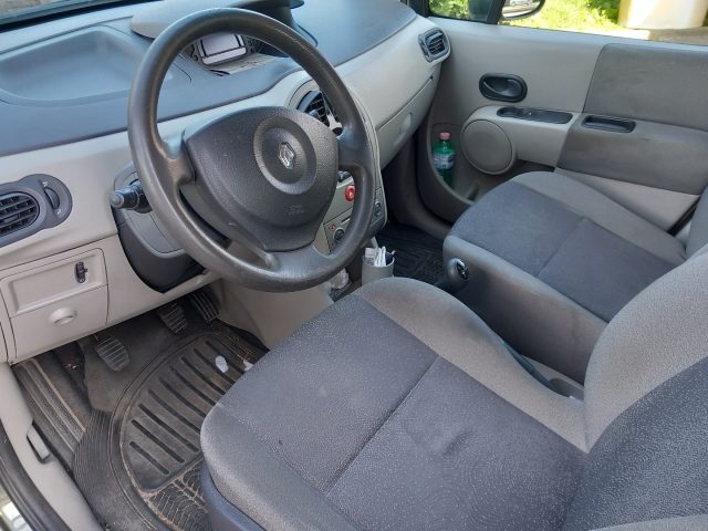 RENAULT Modus usata, con Alzacristalli elettrici