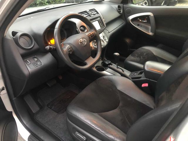 TOYOTA RAV 4 MY23 usata, con Chiusura centralizzata