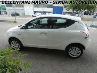 LANCIA Ypsilon usata, con Autoradio