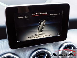 MERCEDES-BENZ CLA 200 usata 52