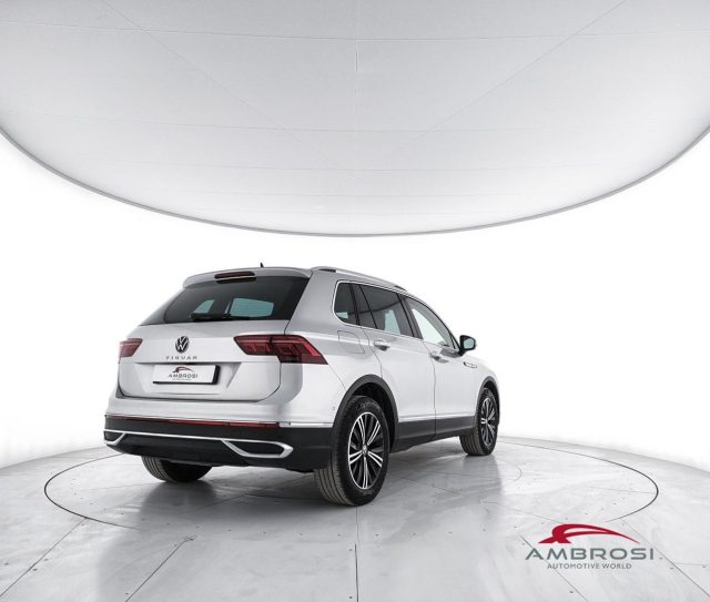 VOLKSWAGEN Tiguan usata 2