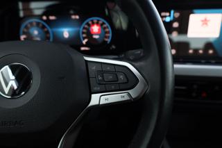 VOLKSWAGEN Golf usata, con USB