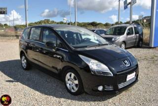 PEUGEOT 5008 usata, con Airbag