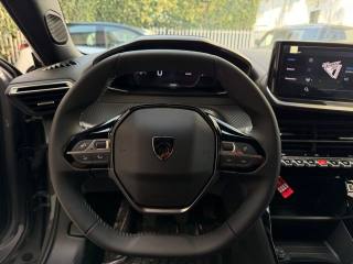 PEUGEOT 2008 usata, con Sensori di parcheggio anteriori