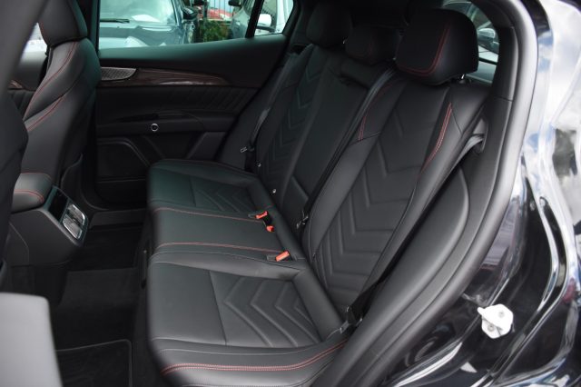 MASERATI Grecale usata, con USB