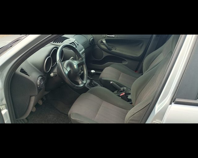 ALFA ROMEO 147 usata, con Controllo trazione