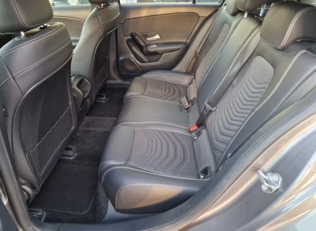 MERCEDES-BENZ A 180 usata, con Cronologia tagliandi