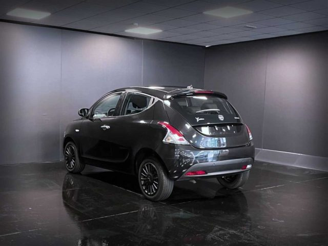LANCIA Ypsilon usata, con Autoradio