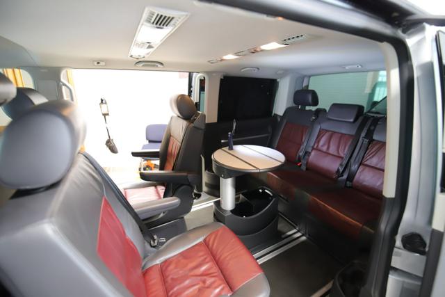 VOLKSWAGEN Multivan usata, con Autoradio