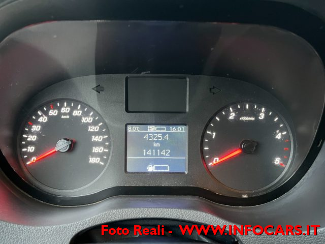 MERCEDES-BENZ Sprinter usata, con Bracciolo