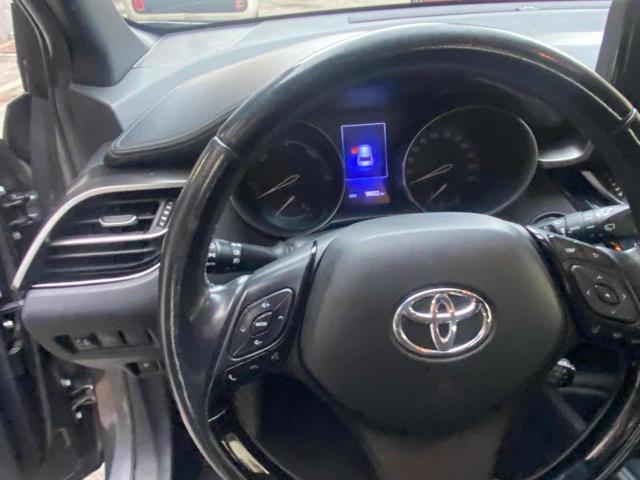 TOYOTA C-HR usata 6