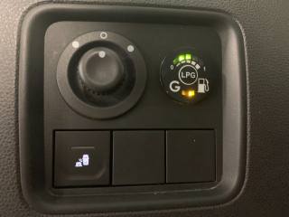 DACIA Duster usata, con Touch screen