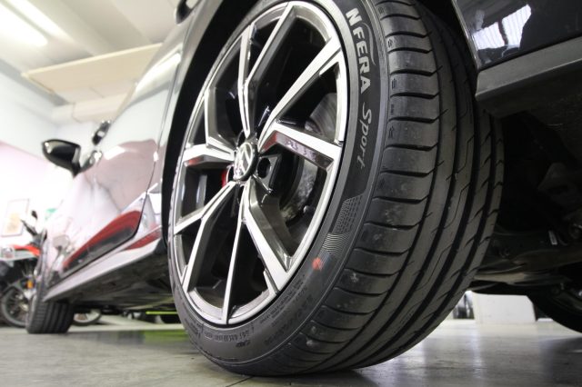 VOLKSWAGEN Golf usata, con Sedili sportivi